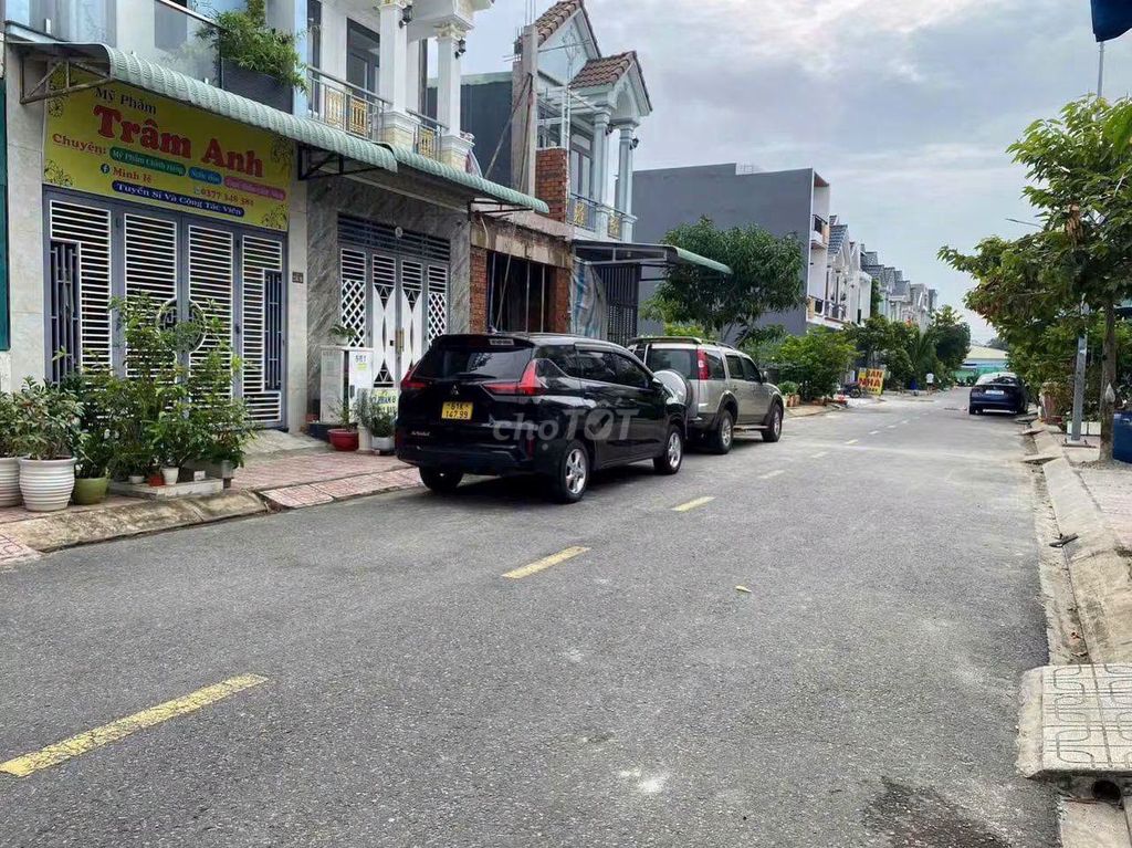 Rent a house 1 st floor of Hong-194 8th floor An Funky