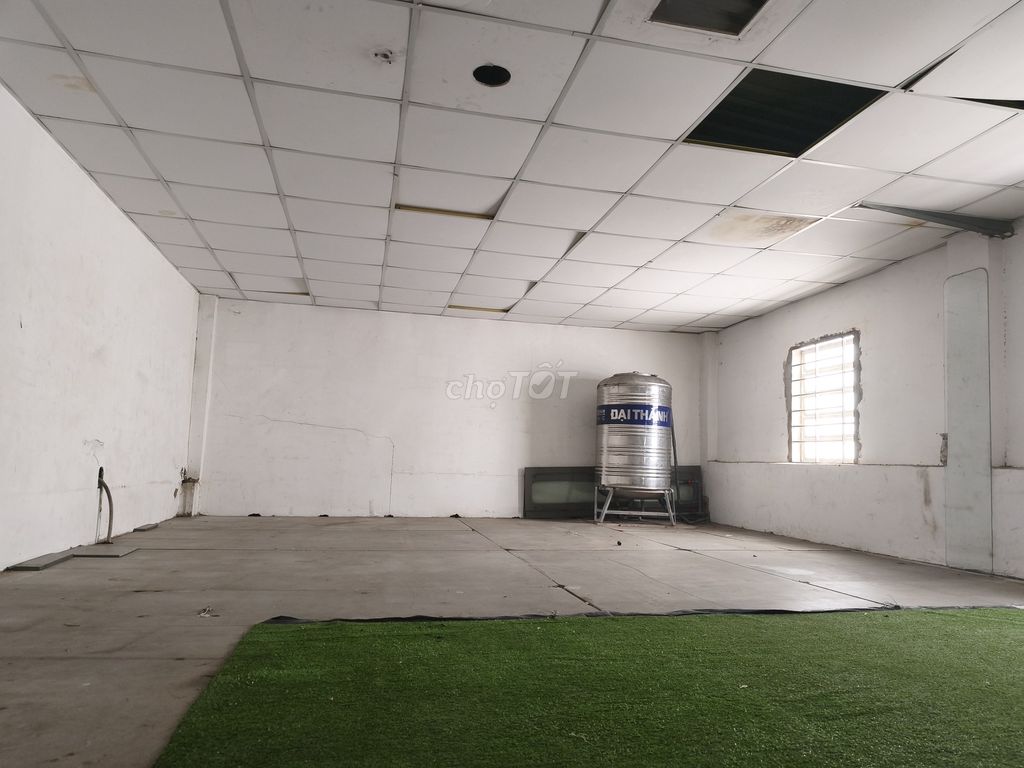 Rent a Tân Sơn cash house across from Golf Field
