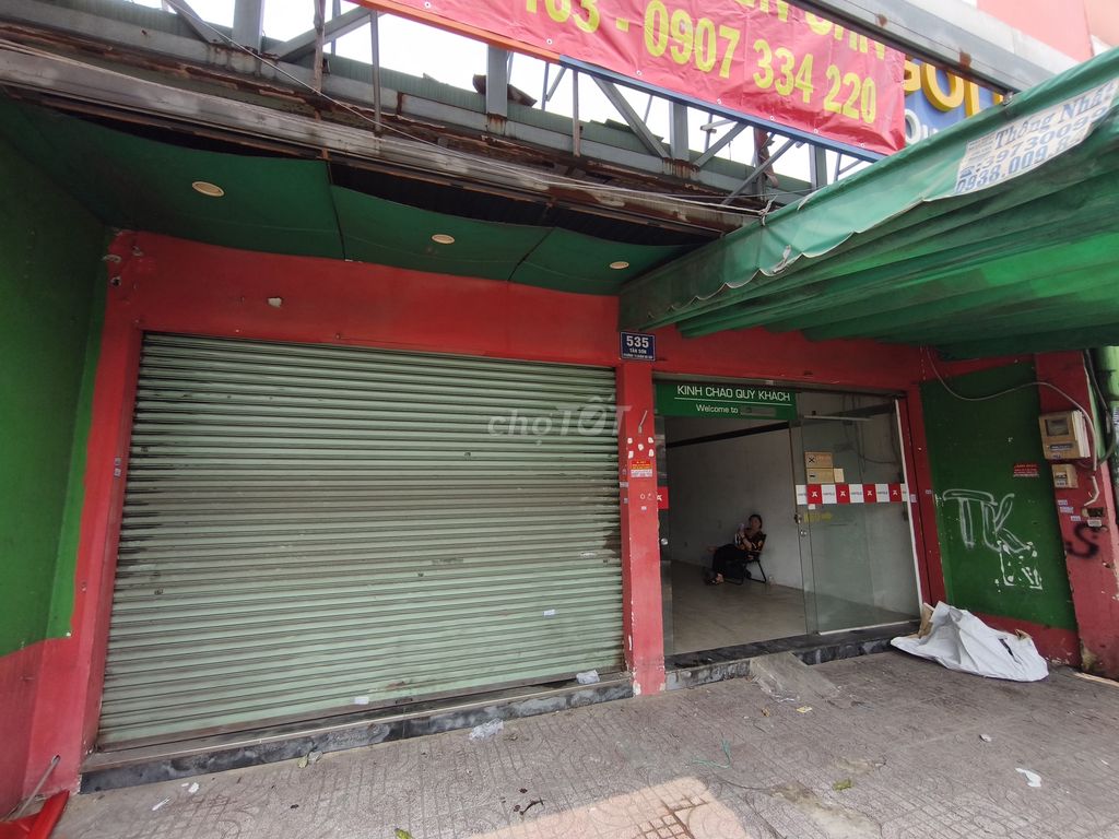 Rent a Tân Sơn cash house across from Golf Field
