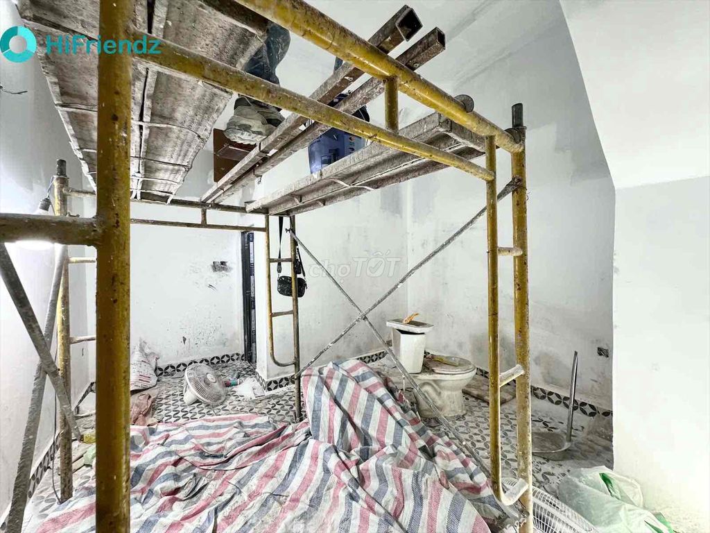 Rend three bedrooms right across the border with the halu-iuh-peace.