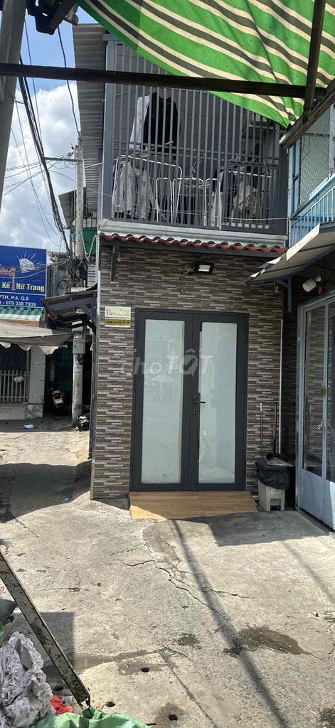 Rent the original house across from Phạm Thế Hiển District 8