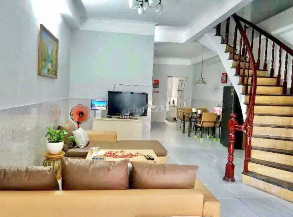 Rent a 1 .1 3rd floor bedroom 3 toilet 5 x21 m Nguyễn Thị Thập Alley