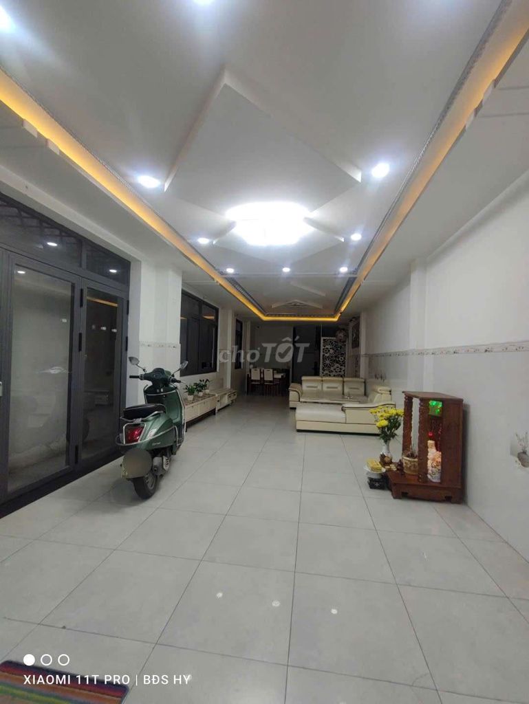 A mtkd Phạm Văn Đồng 6 bedroom