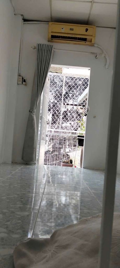 Two bedrooms with air conditioning on 5/8 million near Mrs. Café Market, Bình Thạnh