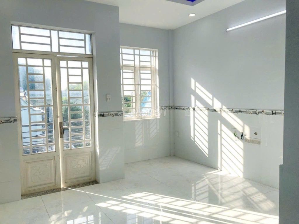 Three bedrooms. One, one floor.