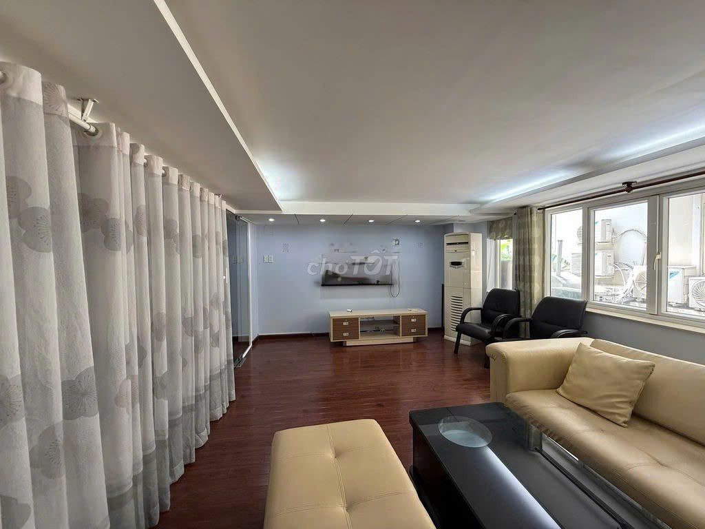 Rent a Hoàng Diệu_7 x 18 m in the sky three stories, nice new home.