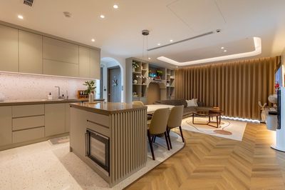 -sky89 rents three bedrooms.2 toilets 114 meters full of high-level furniture.