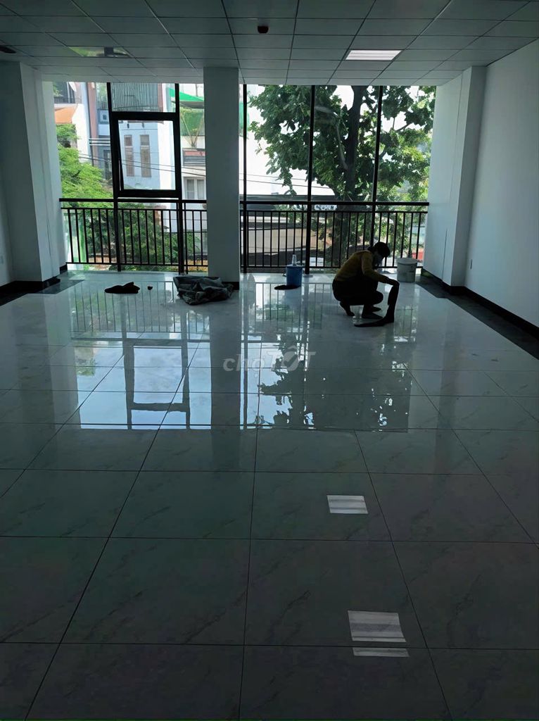 Rent a front building Nguyễn Văn Khối – 7 x 30 M, elevator, pcc
