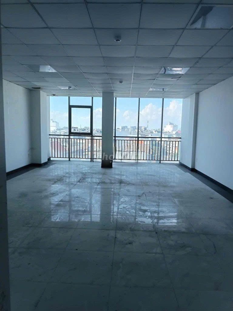 Rent a front building Nguyễn Văn Khối – 7 x 30 M, elevator, pcc