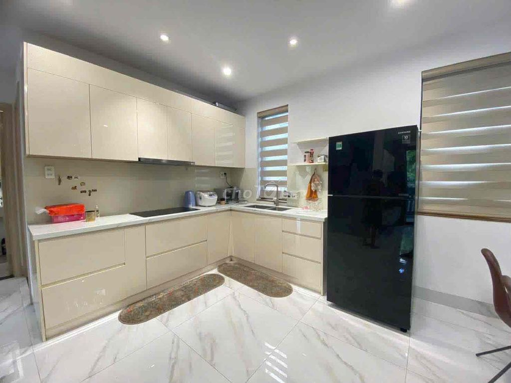 Rent Project Latin right into Global City for 25 million a month.