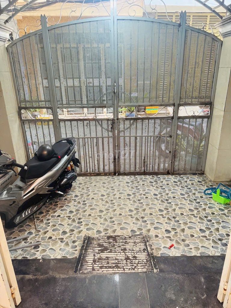 Rent the Gò Vấp Transvestive Parking Hall (12 million/4 bedroom)