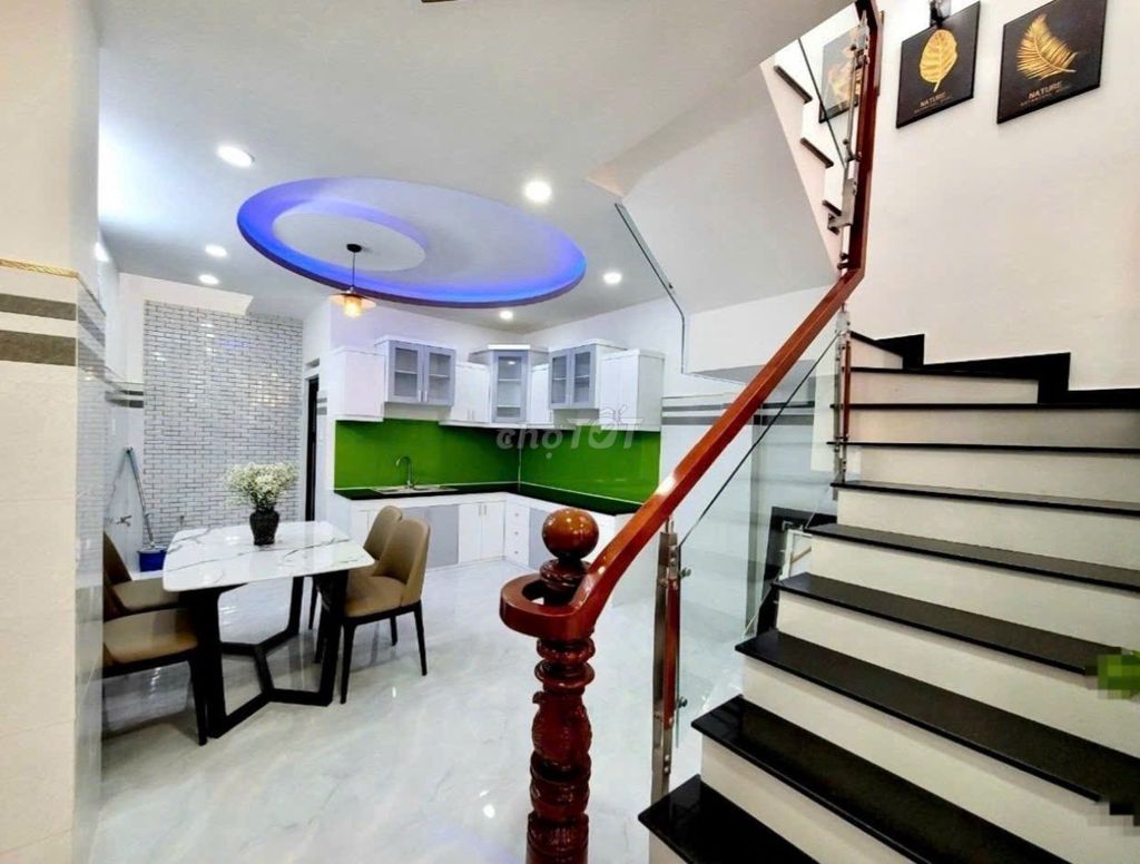 Rent an 80/3-A Đặng Văn Ngữ, 1801 10, Q. Phú Nhuận