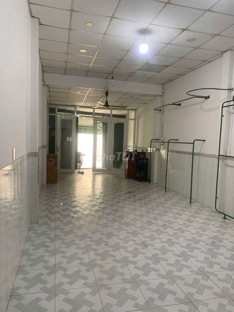 House 440.30 meters with a super-held tower. /Present/Lê Trọng Tấn – Archive + In