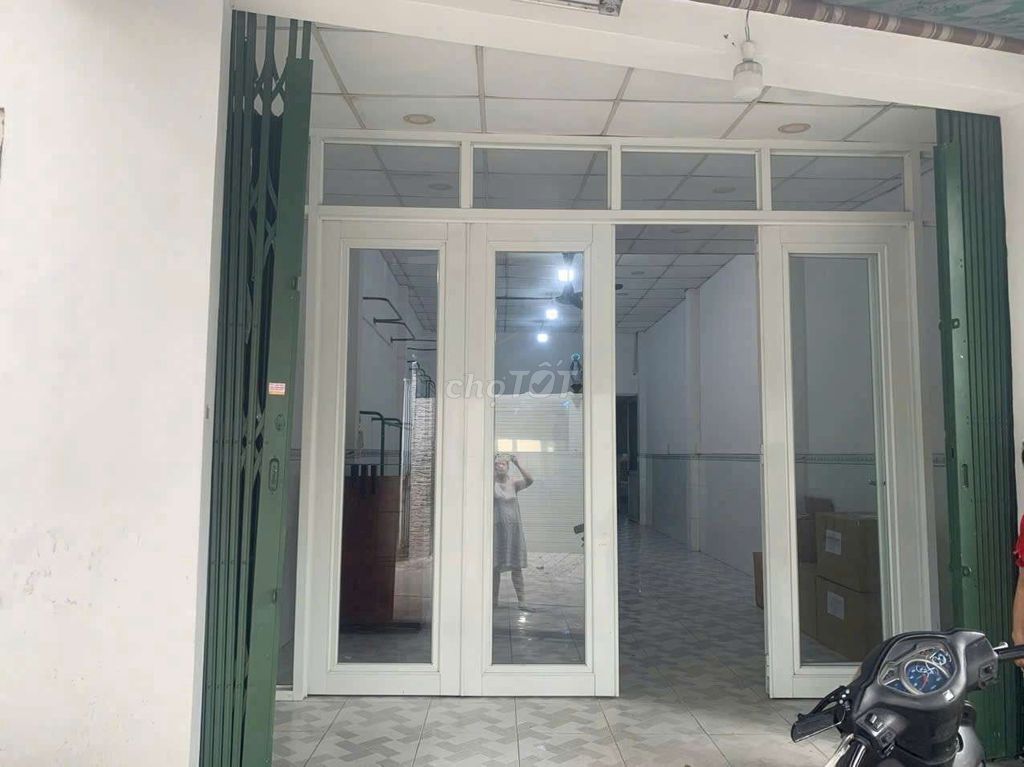House 440.30 meters with a super-held tower. /Present/Lê Trọng Tấn – Archive + In