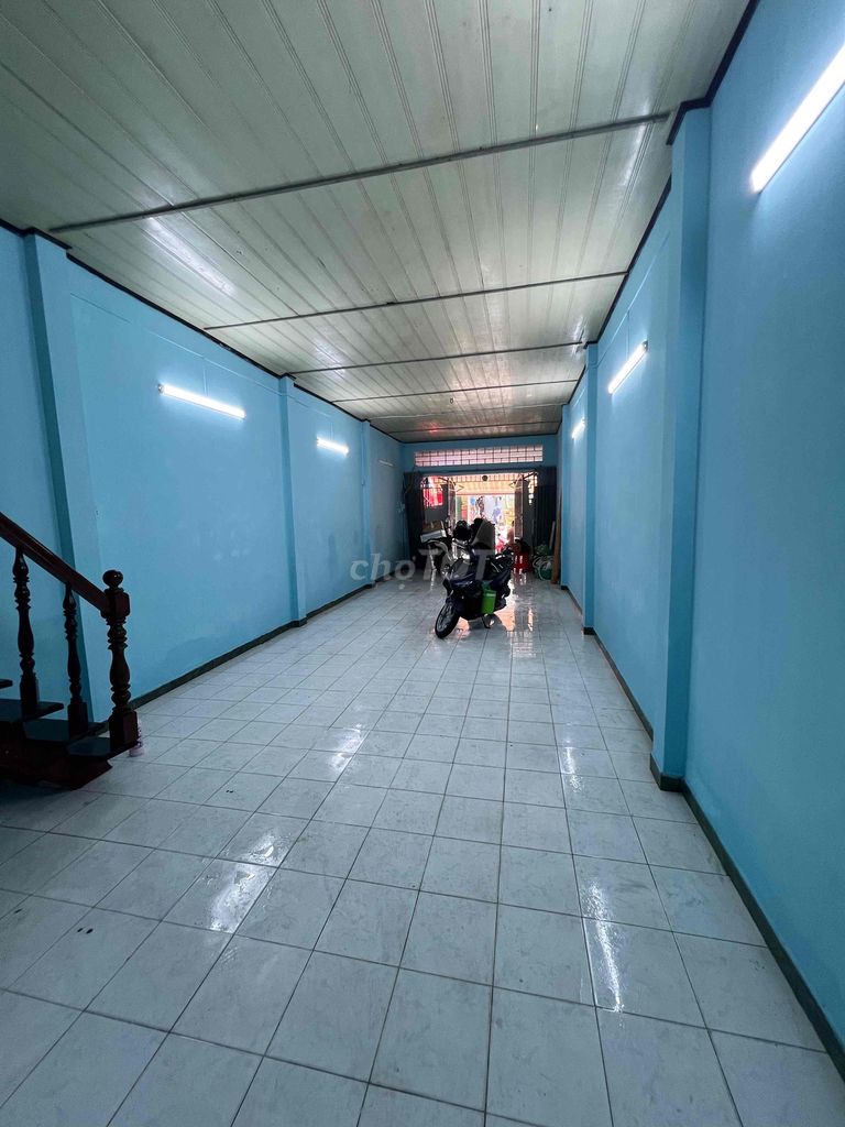 Rent a four-foot-two-foot-two-story-two-room-two power toilets. Three f of 11 million.