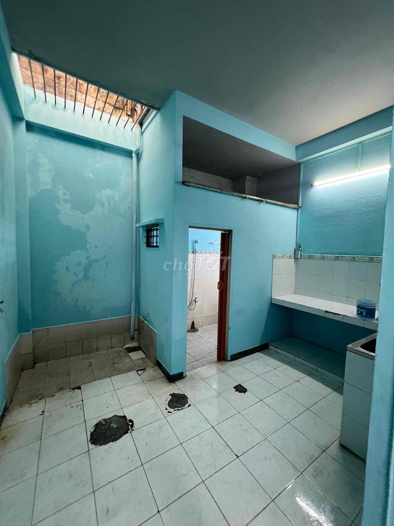 Rent a four-foot-two-foot-two-story-two-room-two power toilets. Three f of 11 million.
