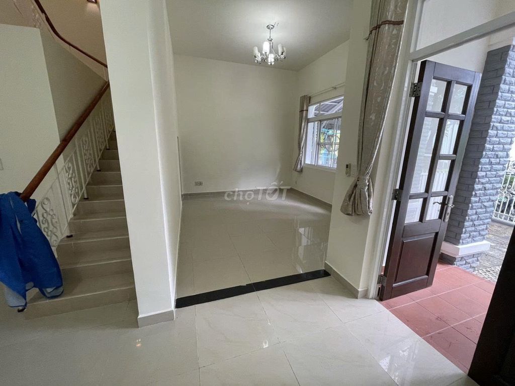 Shock! Rent the Mỹ Giang villa at the nice spot on the Star bridge.