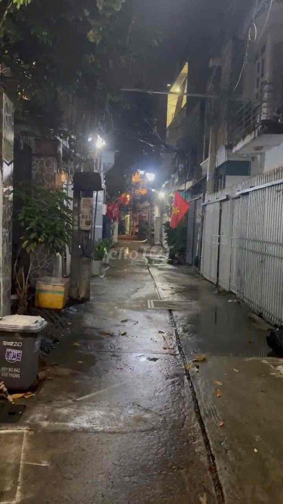 Rent Tân Thới Hiệp District 12 nice. 150 meters car car into house 8 million border flat.