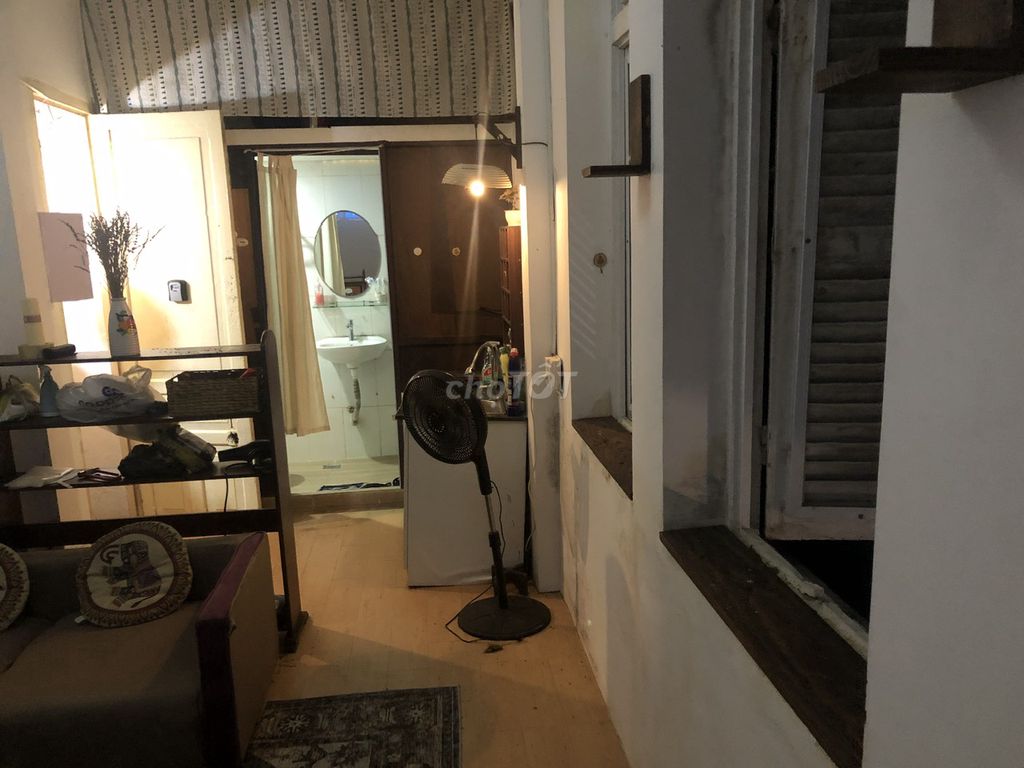 Small House One, nice, fully equipped. 300 meters from the Holy Church.