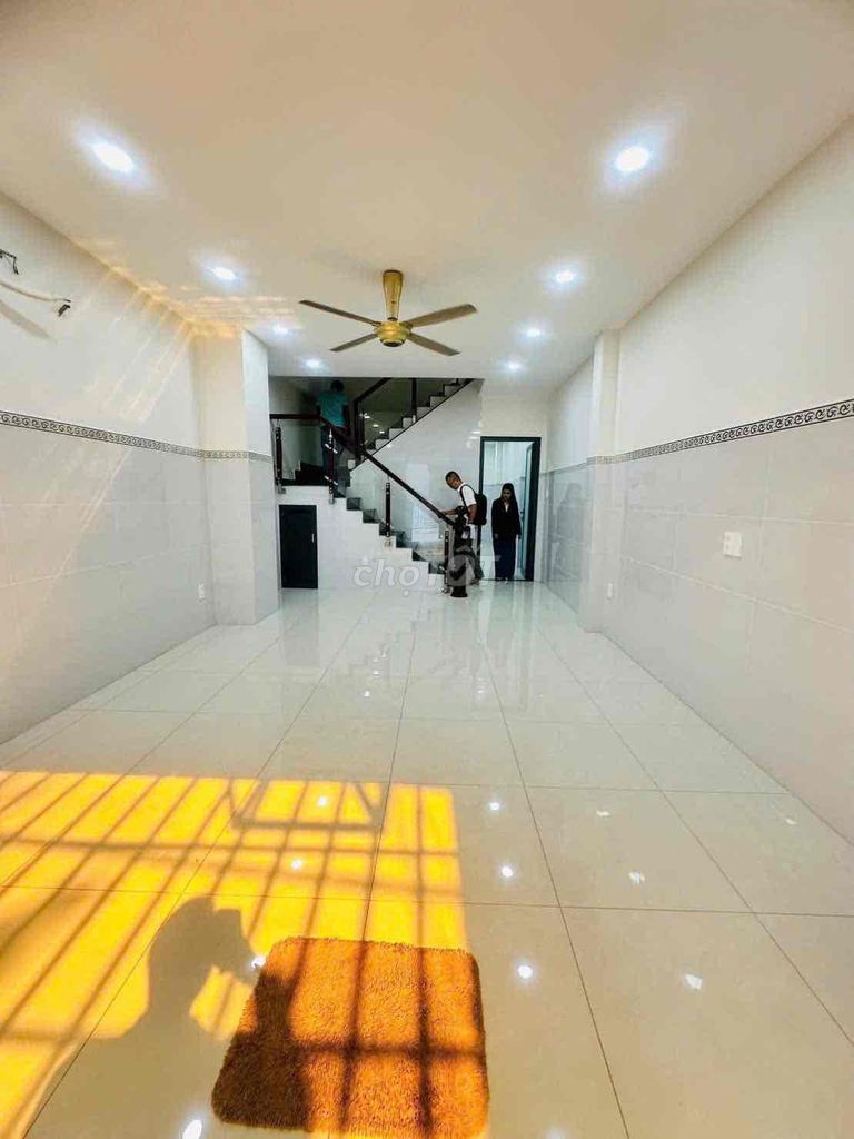A new $1 billion investor at the alleyway near D2-7 bedroom-7 toilet-28 million refrigerators.