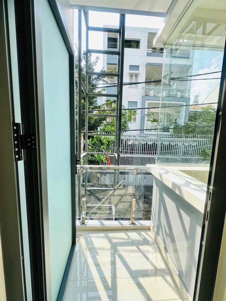 A new $1 billion investor at the alleyway near D2-7 bedroom-7 toilet-28 million refrigerators.