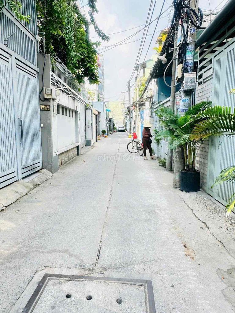 A new $1 billion investor at the alleyway near D2-7 bedroom-7 toilet-28 million refrigerators.