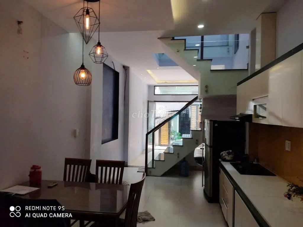 [Bobs] Corn is 4.3 x 13 m. 1 .1 .1 floor 2 bedroom - near Landmark