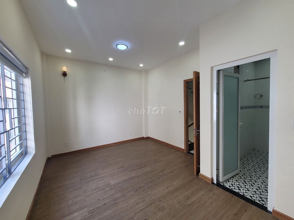 Rent cash houses near Liên Phường, 'Nighty-Years 5 x 18 meters 3 L4 bedrooms