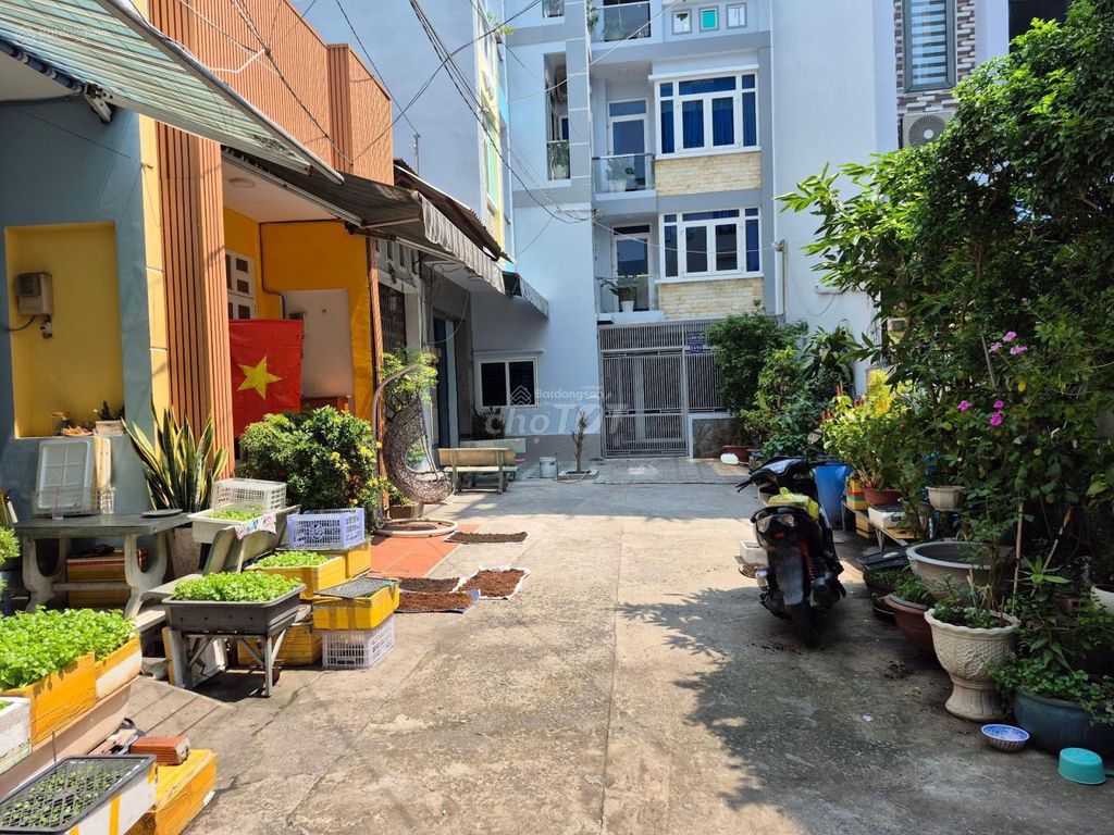 Rent your own house at 14/5 Đô Đốc Chấn, Tân Sơn Nhì, 10 million, 70 meters2