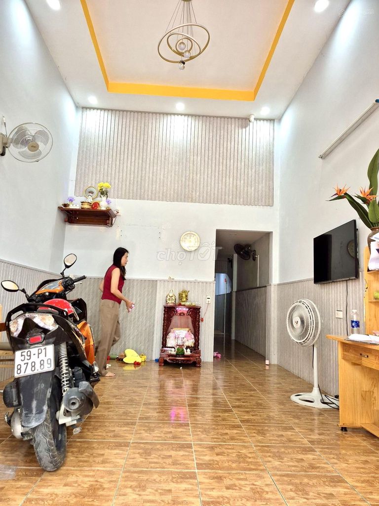Rent your own house at 14/5 Đô Đốc Chấn, Tân Sơn Nhì, 10 million, 70 meters2
