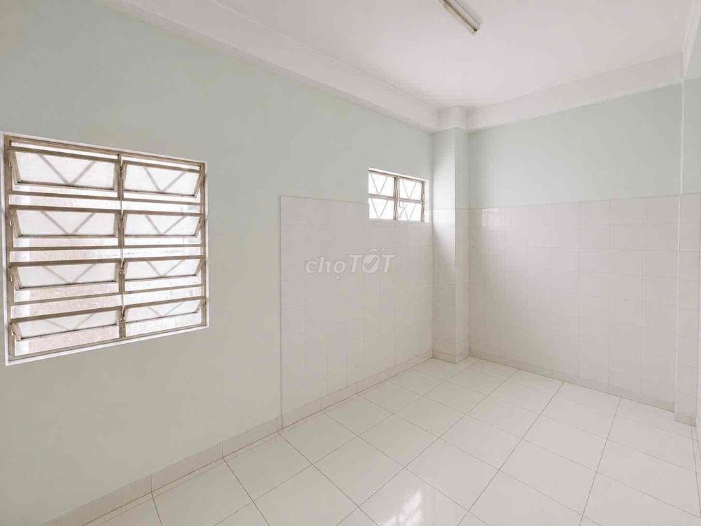 Rent a Tuệ Tĩnh, 11th and 6 floors, 8 bedrooms,