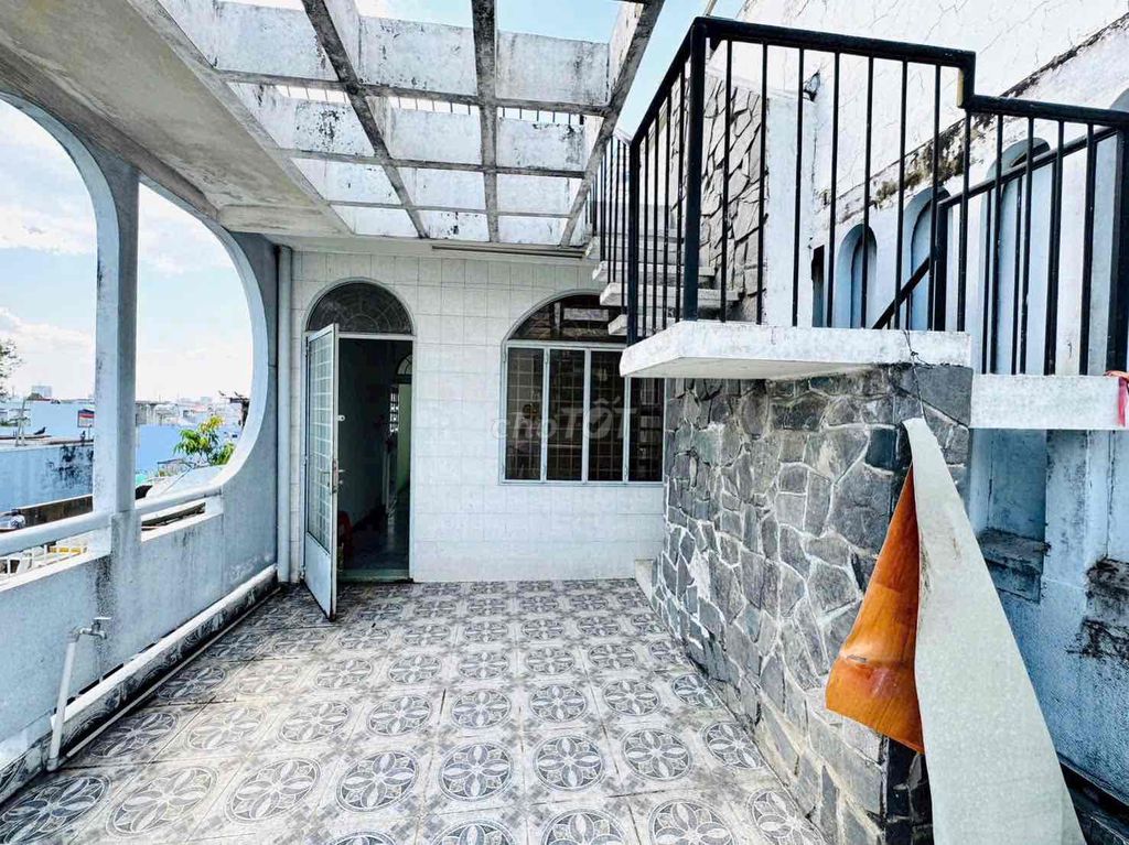 Rent a Tuệ Tĩnh, 11th and 6 floors, 8 bedrooms,