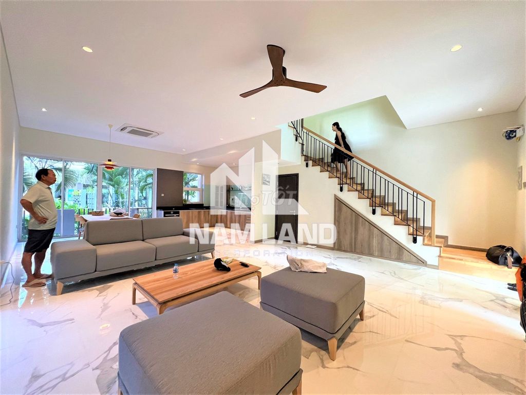 Let's rent out the Kadc palm residence 6 x 18 meters 3 floors full-story interior-it's 42 million a month.