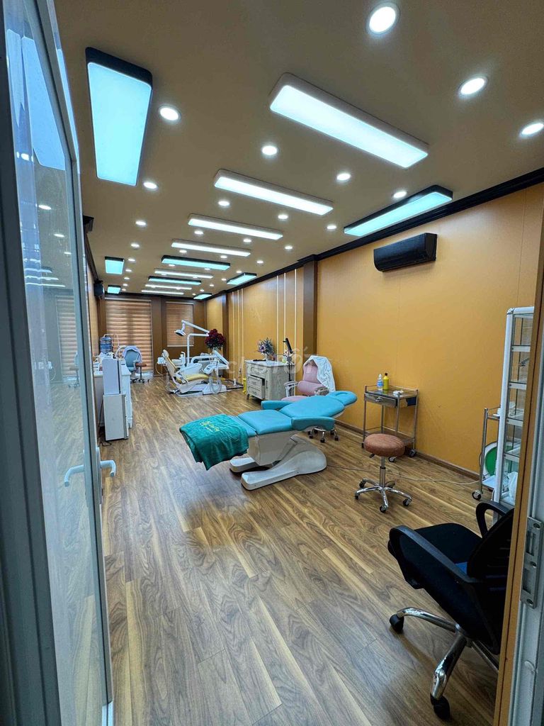 Nguyễn Văn Lượng front (near Cityland) 4x25 m-4 story