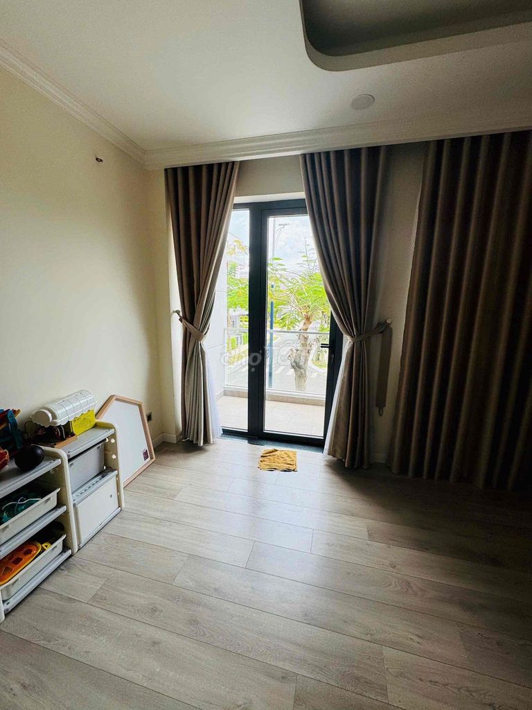 Let's call the Lovera Premier-four bedrooms. Four toilets.