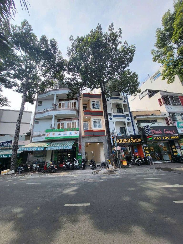 Rent the whole Hoàng Sa, 40 m2 x 4 floors, suspended