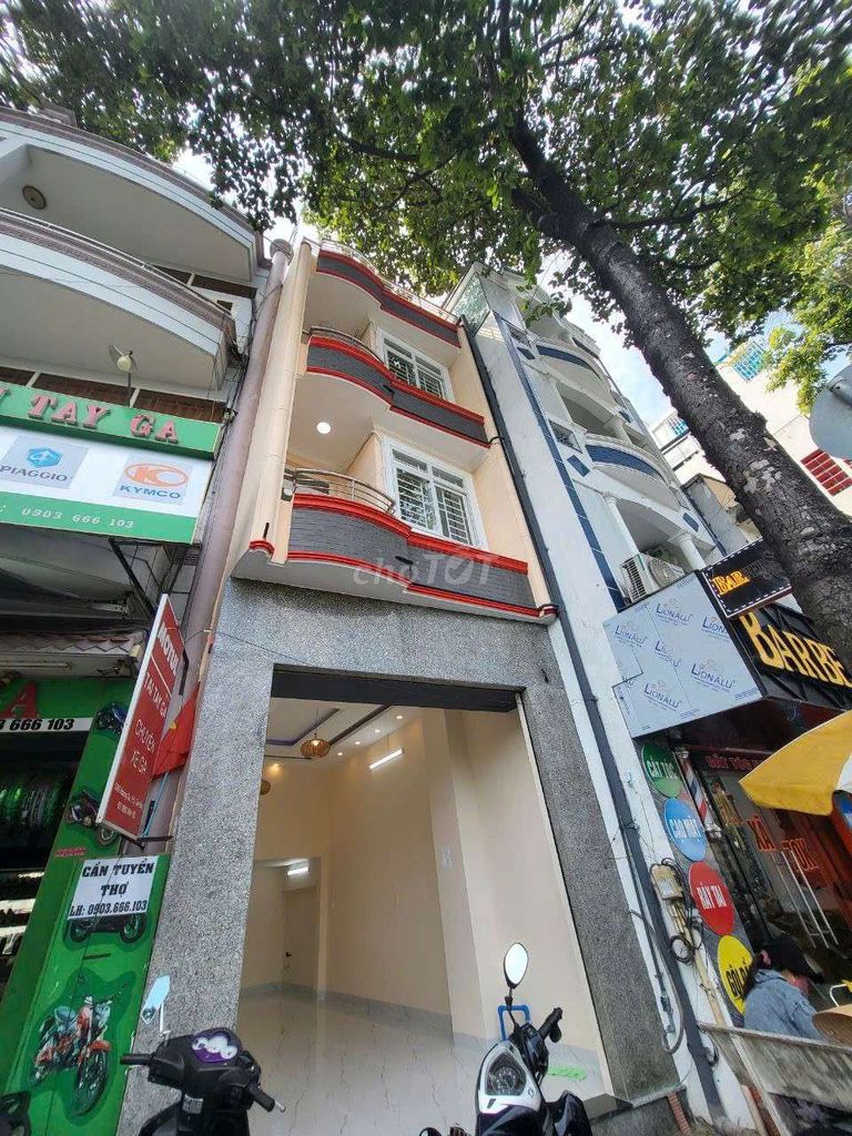 Rent the whole Hoàng Sa, 40 m2 x 4 floors, suspended