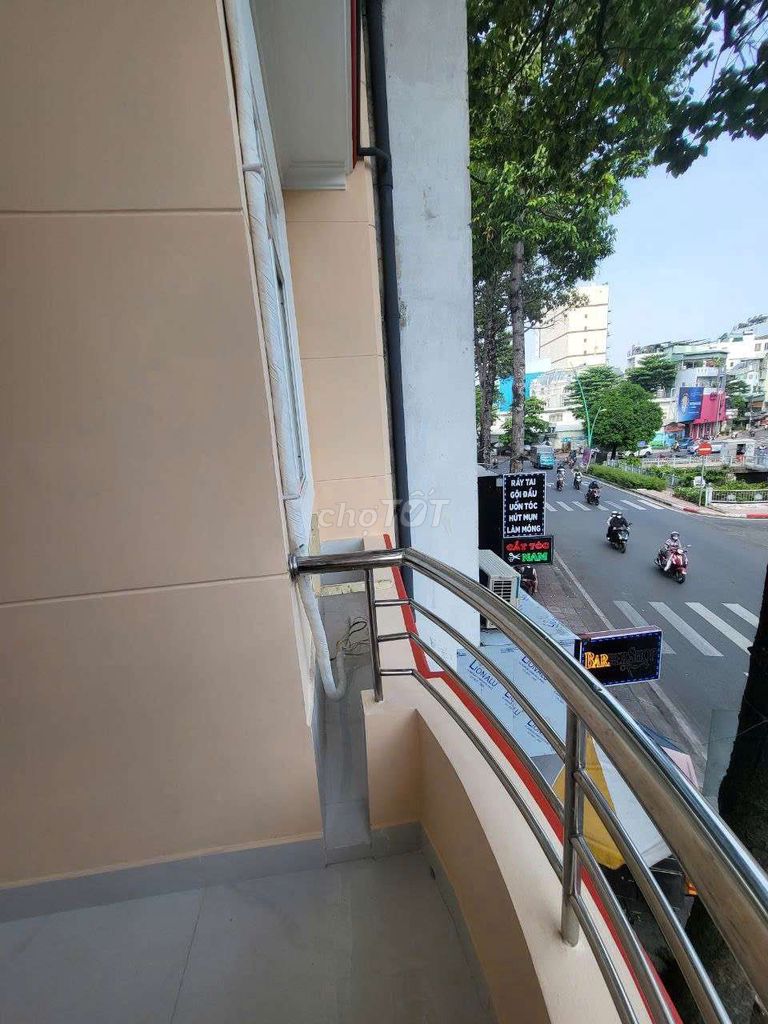 Rent the whole Hoàng Sa, 40 m2 x 4 floors, suspended