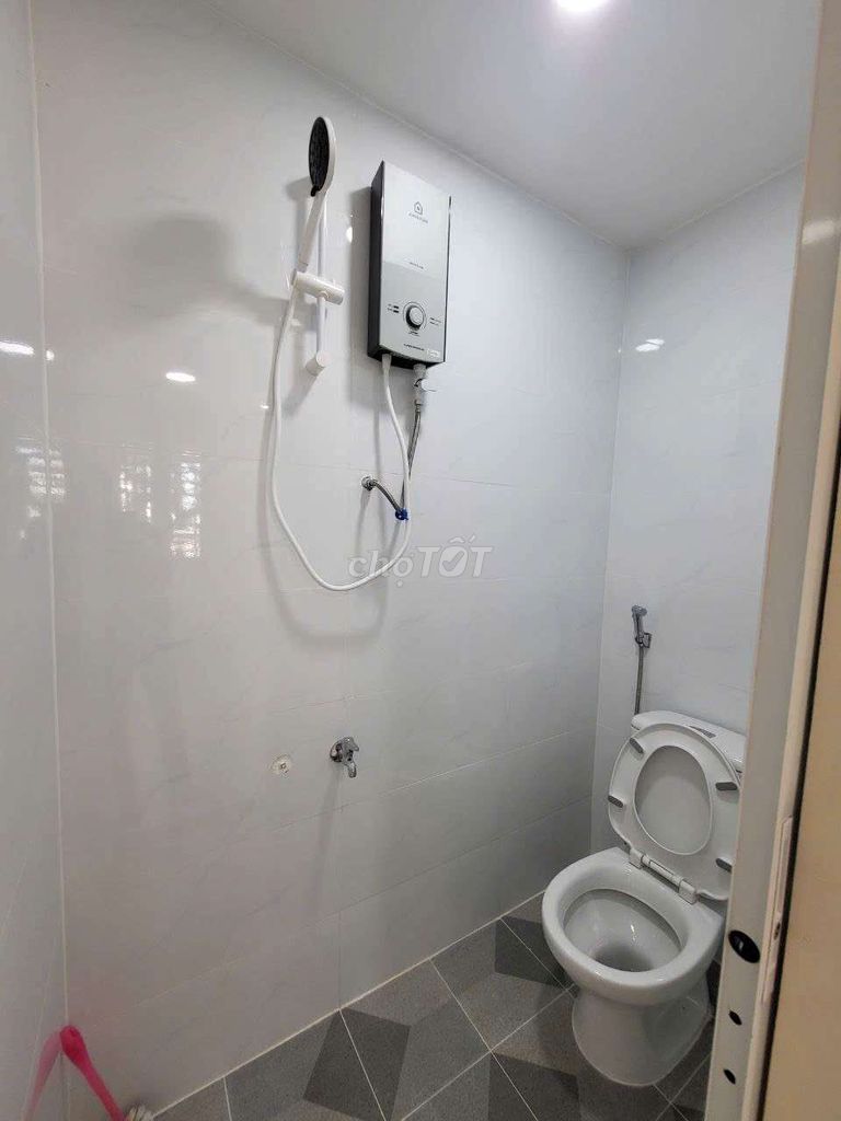 Rent the whole Hoàng Sa, 40 m2 x 4 floors, suspended