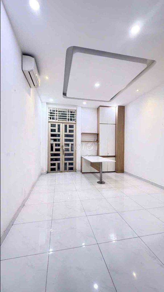 Lê Văn Sỹ minus 7 floors, 7 rooms, flexible access elevators