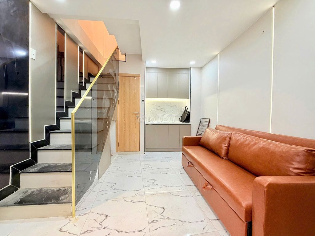 - One, two Supreme Courts, two bedrooms.