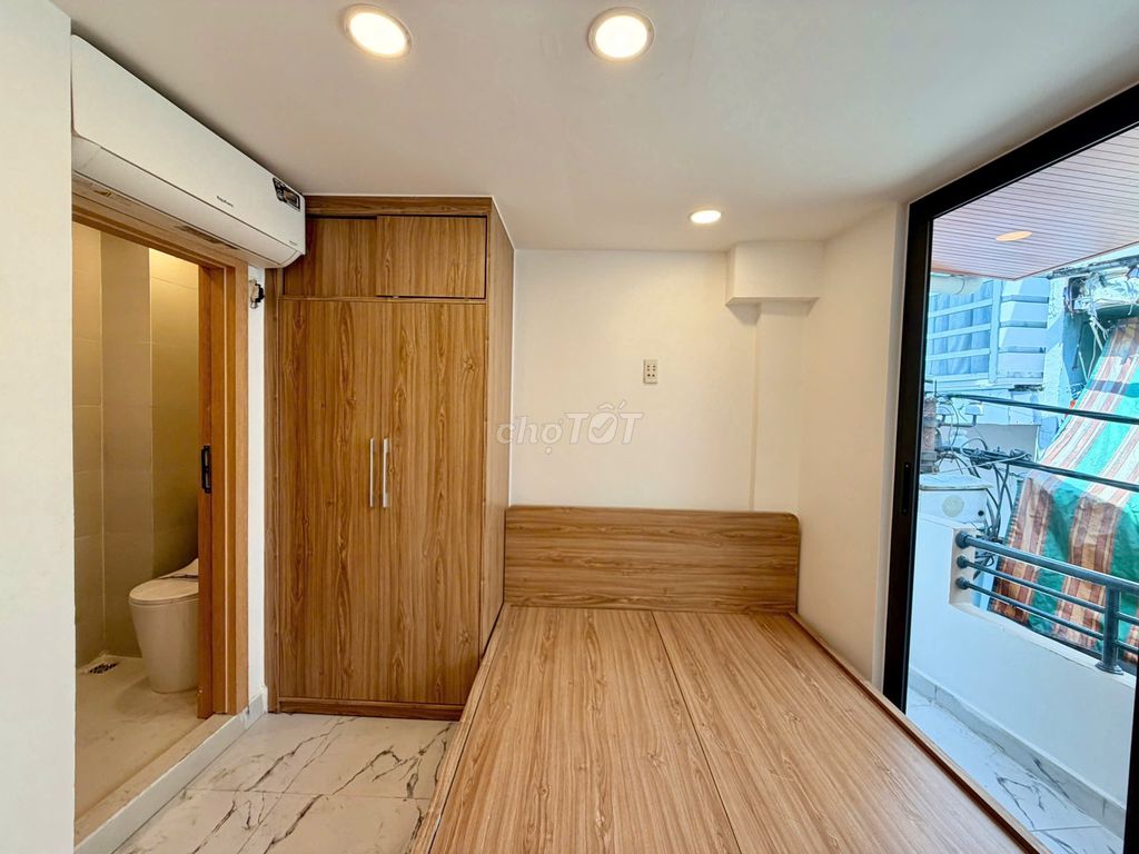 - One, two Supreme Courts, two bedrooms.