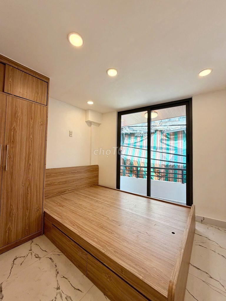 - One, two Supreme Courts, two bedrooms.