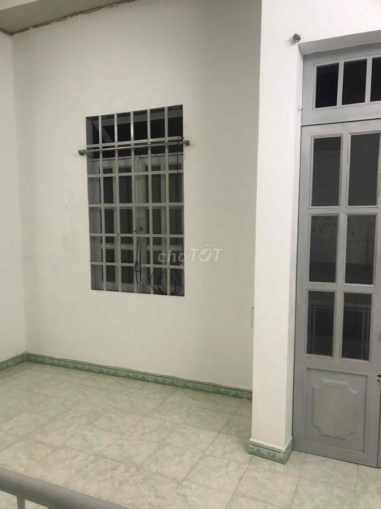 The alley house behind Trần Khắc Chân Phú Nhuận.