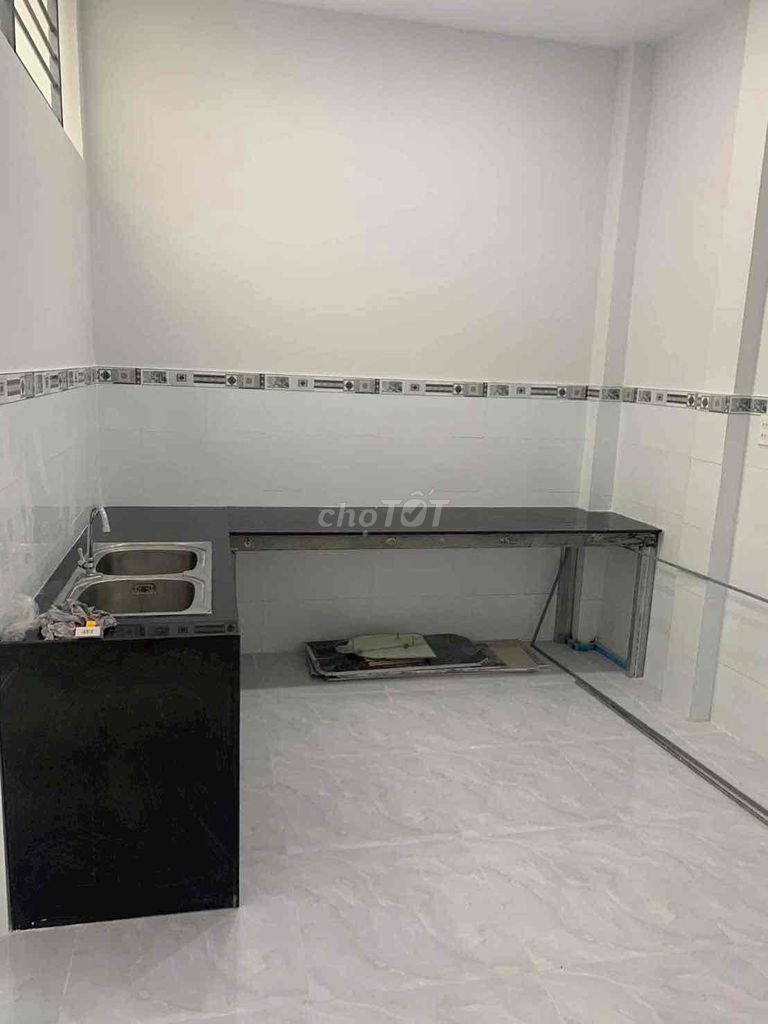 Rent a truckhouse 5 x 20 meters a floor 3 f of 1 6 million