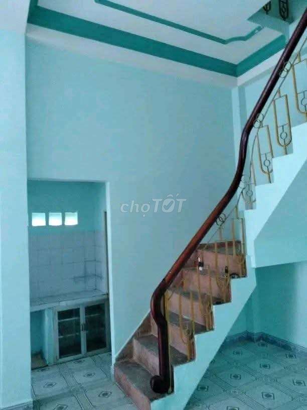 Rent an alley 3 M Tân Kỳ Tân Quý, near the commercial university. Two bedrooms, one bathroom.