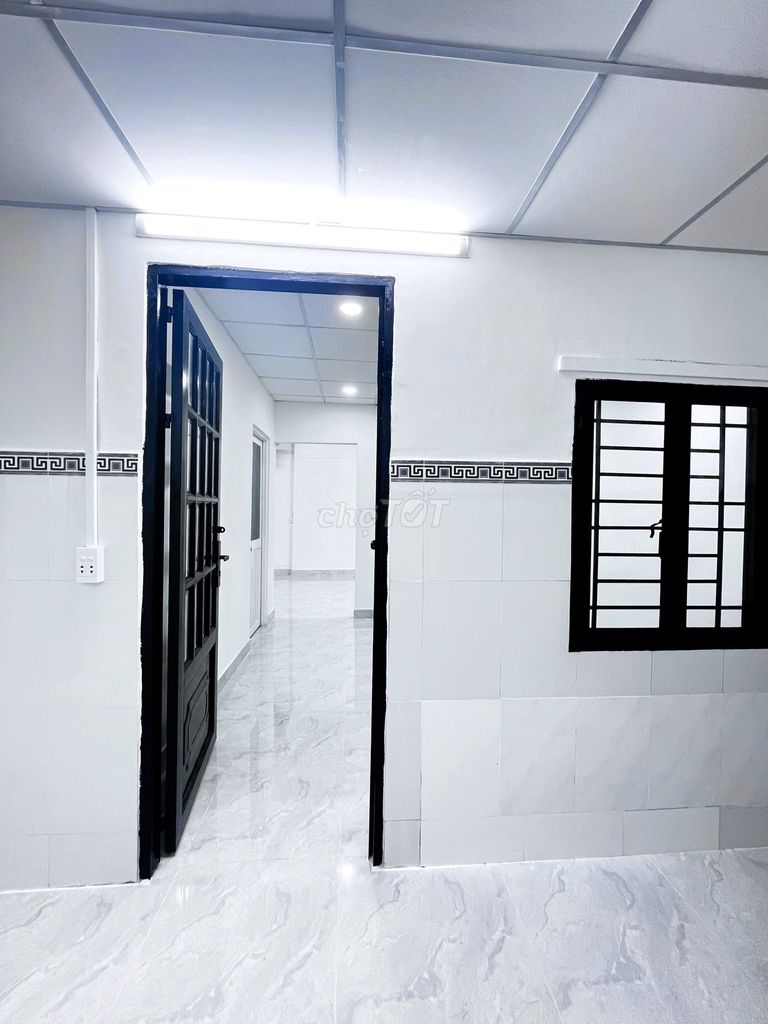 Rent a Linh Đông.3 courtyard bedroom. 100 meters for a good price.