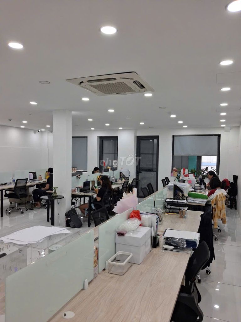 Hoa Sứ-phan Phú Nhuận 8 X18 M, 5 beautiful floors
