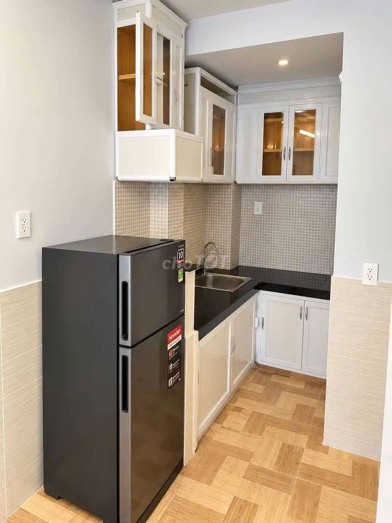 Rent Lê Văn Duyệt two bedrooms, two toilets, 10 million.