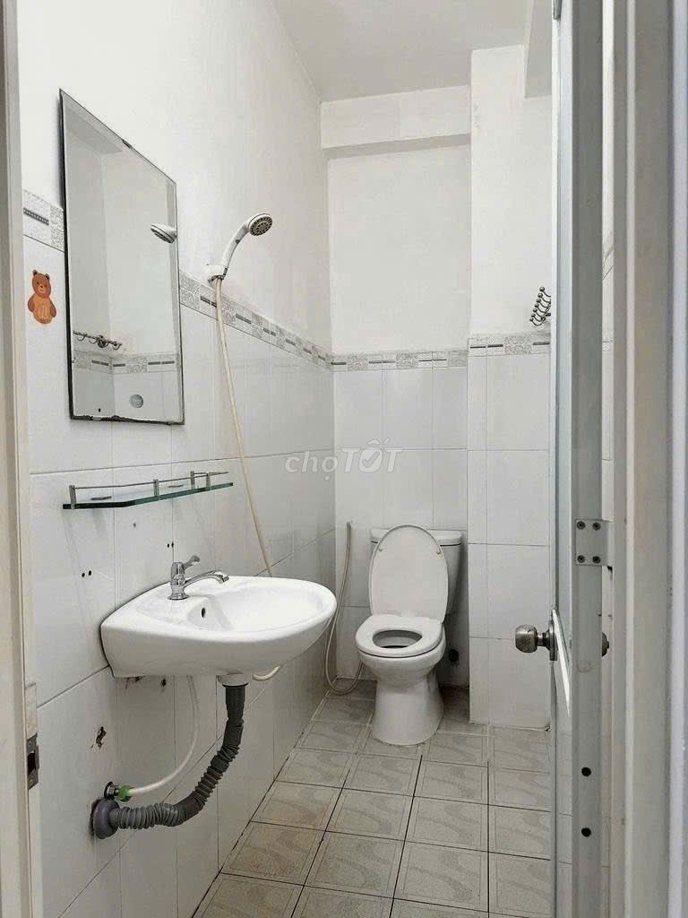[Sobbing] House Lạc Long Quân-7* 8 57 m2 1 . 3 High Court 6 bedrooms